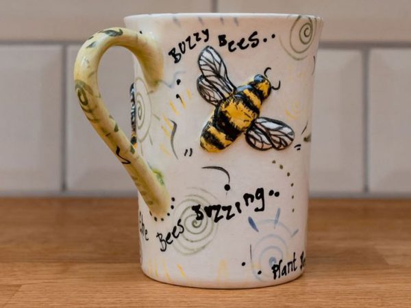 Bee friendly Mug