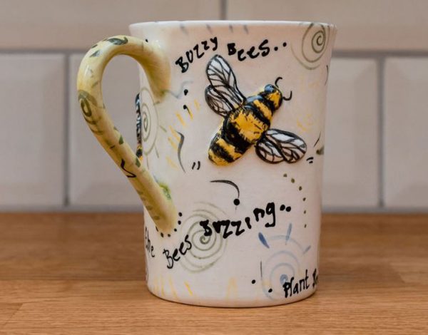 Bee friendly Mug